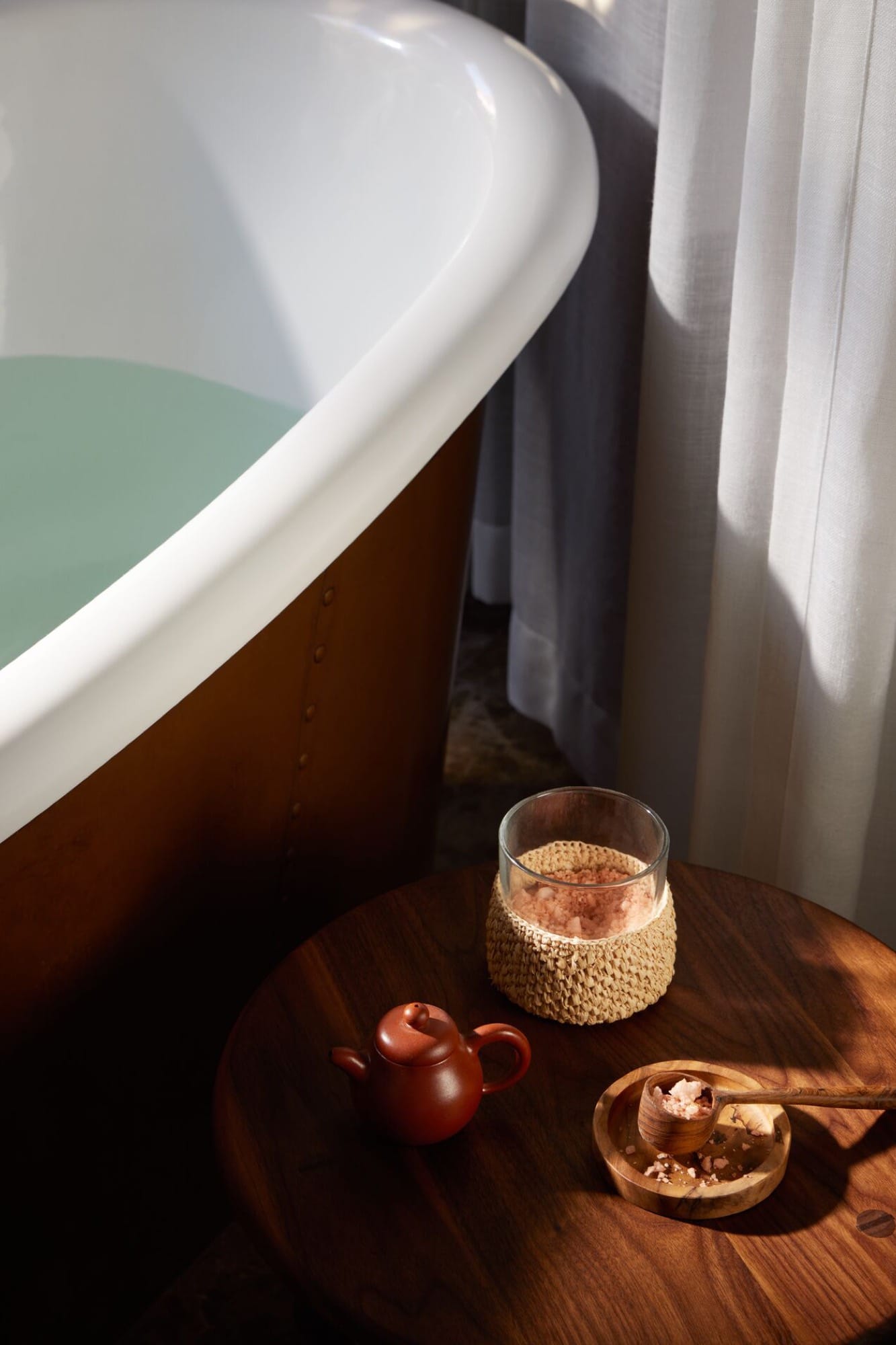A hand-on-shoulder massage in progress at the Librisa Spa, Mount Nelson.