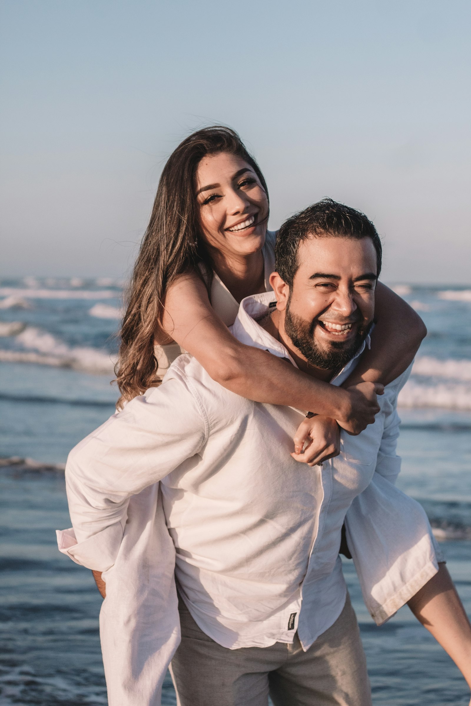 A couple on a honeymoon trip planned with Erik